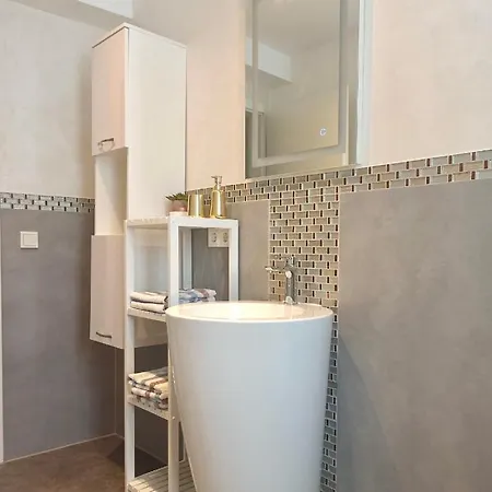Da Vinci Apartment